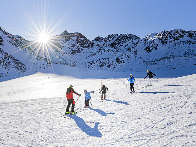 Glacier ski courses in Schnalstal, Italy 
