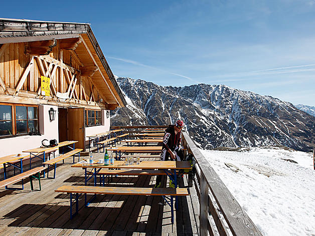 Lazaun Hütte