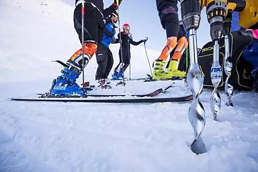 Ready for the descent on Lazaun race ski run