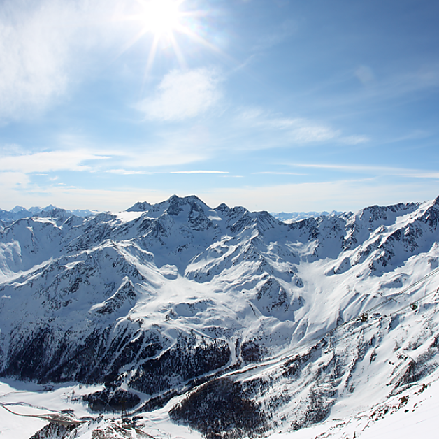Winter auf dem Schnalstaler Gletscher in Südtirol, nahe Meran