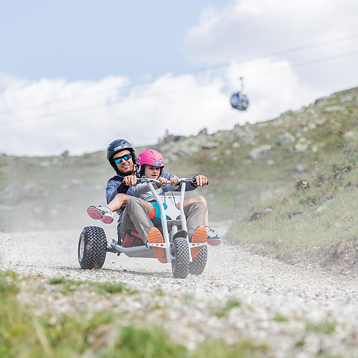 Mountaincarts in Lazaun, Schnalstal: Südtirol mit Kindern entdecken